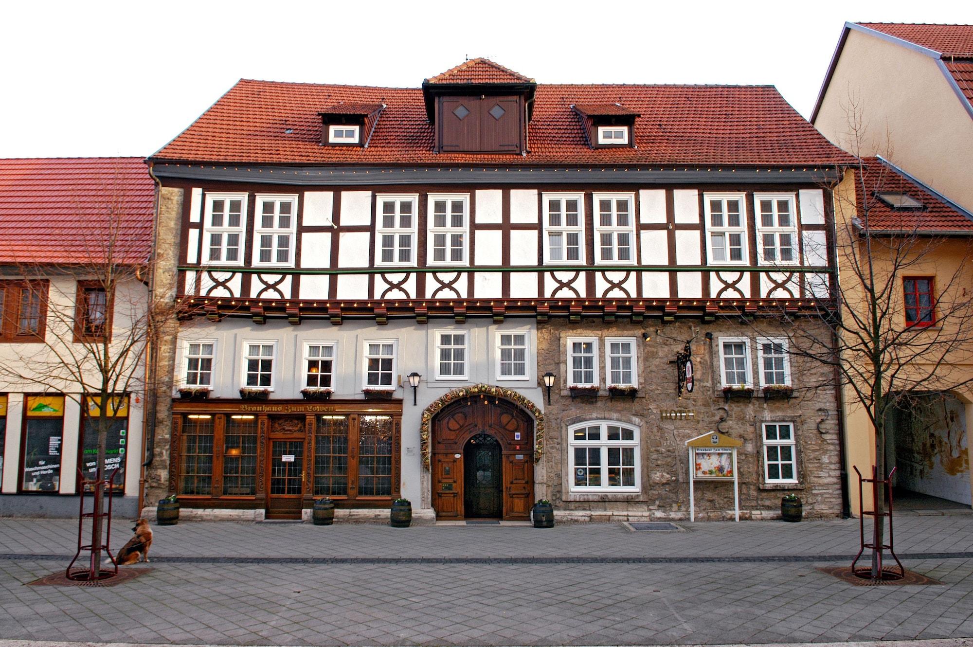 Отель Brauhaus Zum Loewen Мюльхаузен Экстерьер фото